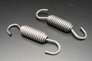 Kawasaki Z1 rear brake shoe springs