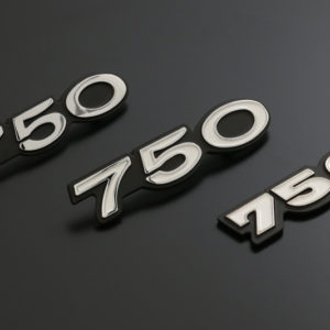 H2B 750 side cover badge