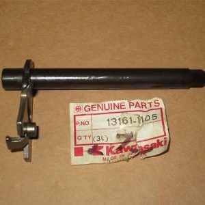 13161-1105 LEVER-COMP-CHANGE SHAFT KX125