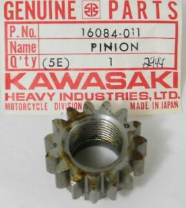 16084-011 PINION-OIL PUMP F5, F8, F9