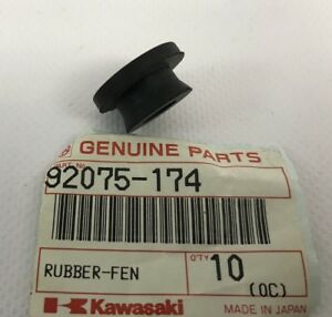 92075-174 FENDER COVER RUBBER