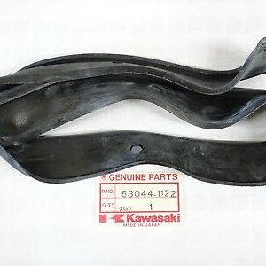 53044-1122 TRIM,WINDSHIELD. GPz1100/750