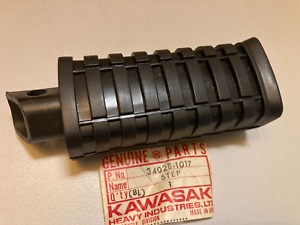 34028-1017 STEP,FRONT FOOTREST