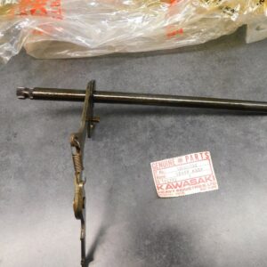 13161-025 LEVER ASSY GEAR CHANGE