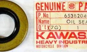 653B204007. OIL SEAL