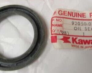 92050-012 OIL SEAL
