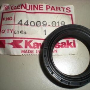 44009-019 OIL SEAL SUPERCEDED TO 92049-1049