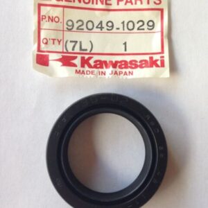 92049-1029 OIL SEAL. SUPERCEDED BY 92049-1089