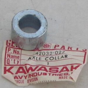 42032-027 COLLAR-REAR HUB