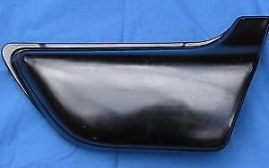 SIDE COVER Z900A4. RIGHT HAND