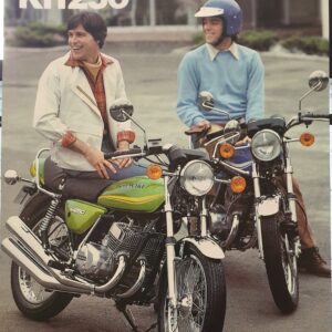 1976 KAWASAKI KH250B3 SALES BROCHURE.